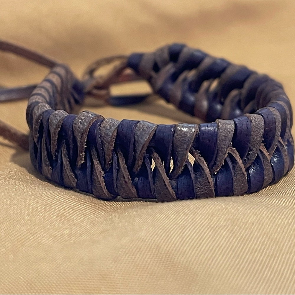 Handmade Indigenous Indian Leather Tie Bracelet OSFM